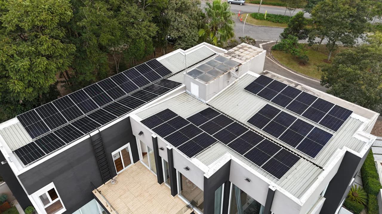 Instalação fotovoltaica F Energia Solar